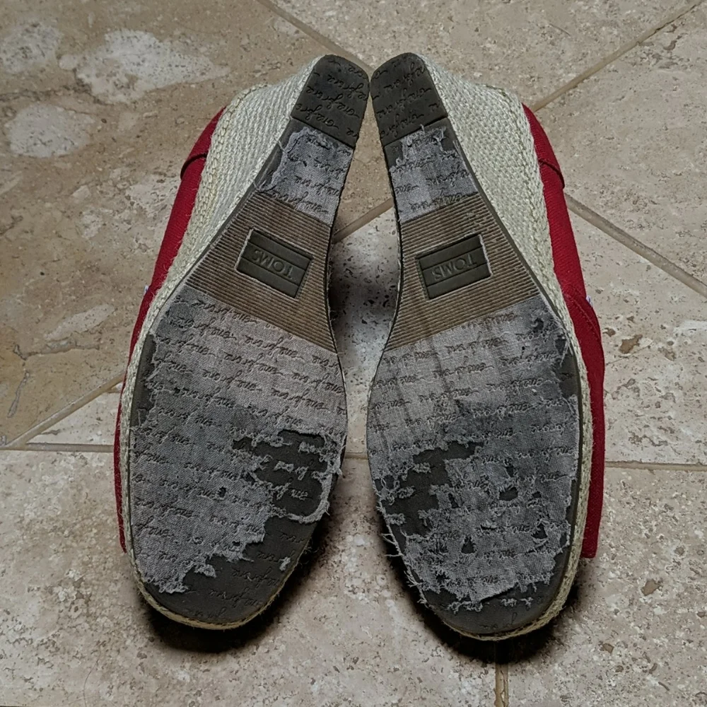 Tom's Red Canvas Wedge
